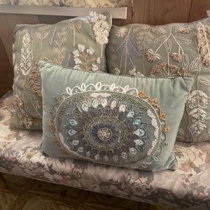 3 beautiful full throw pillows